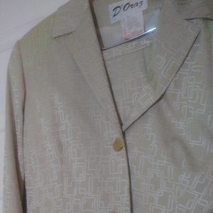 Beautiful 2 piece suit - jacket and skirt- neutral